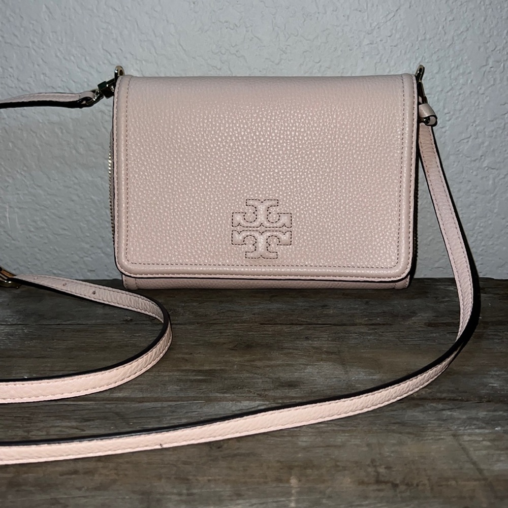 Tory Burch Women's Thea Flat Wallet Crossbody